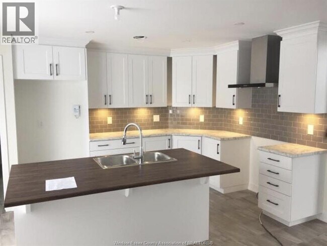 Photo - 572 Chambord St