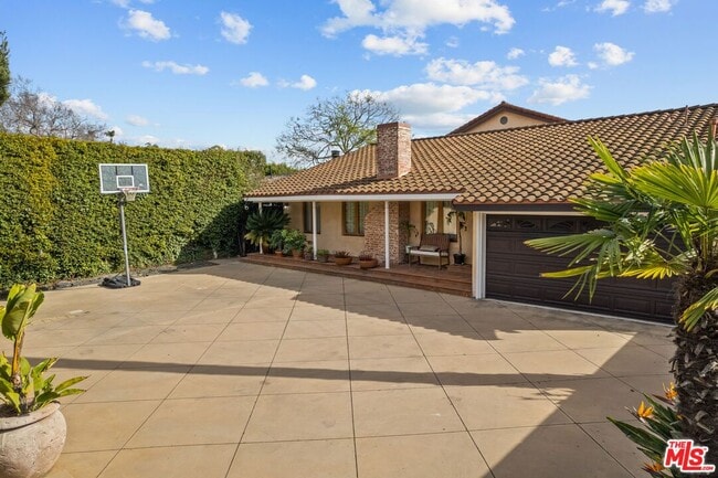 Photo - 12510 W Sunset Blvd House