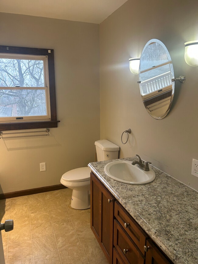 Photo - 335 S Lincoln Ave Unit Downstairs