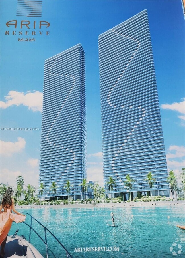 Building Photo - 700 NE 24th St Unit 4403 Rental