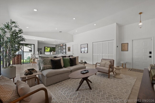 2515 Bedford Mews Dr