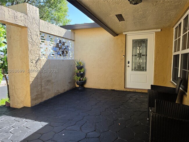 Photo - 9240 SW 56th St