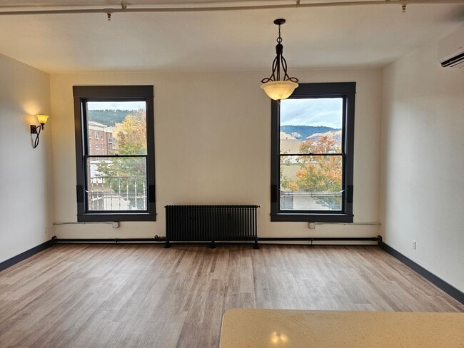 Photo - Genevieve Suites Unit 2B