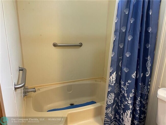 Photo - 3161 SW 53rd Ave