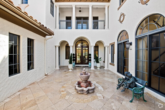 Building Photo - 7040 Long Leaf Dr Rental