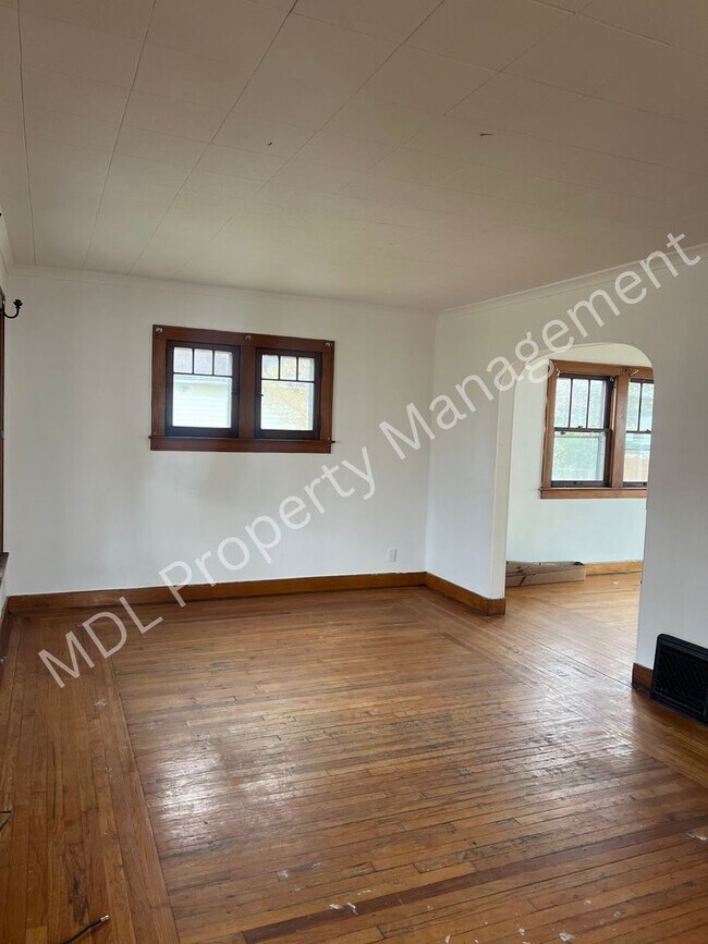 Photo - 3 bed 1 bath Home!