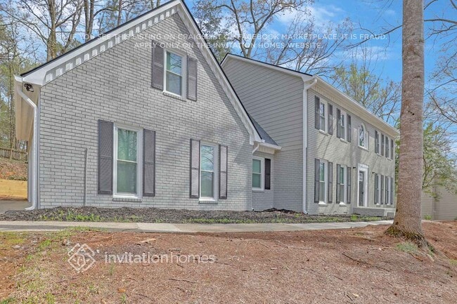 Building Photo - 154 Infantry Way SW