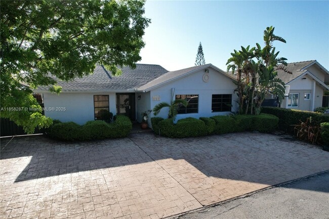Building Photo - 631 SW 99th Pl Rental