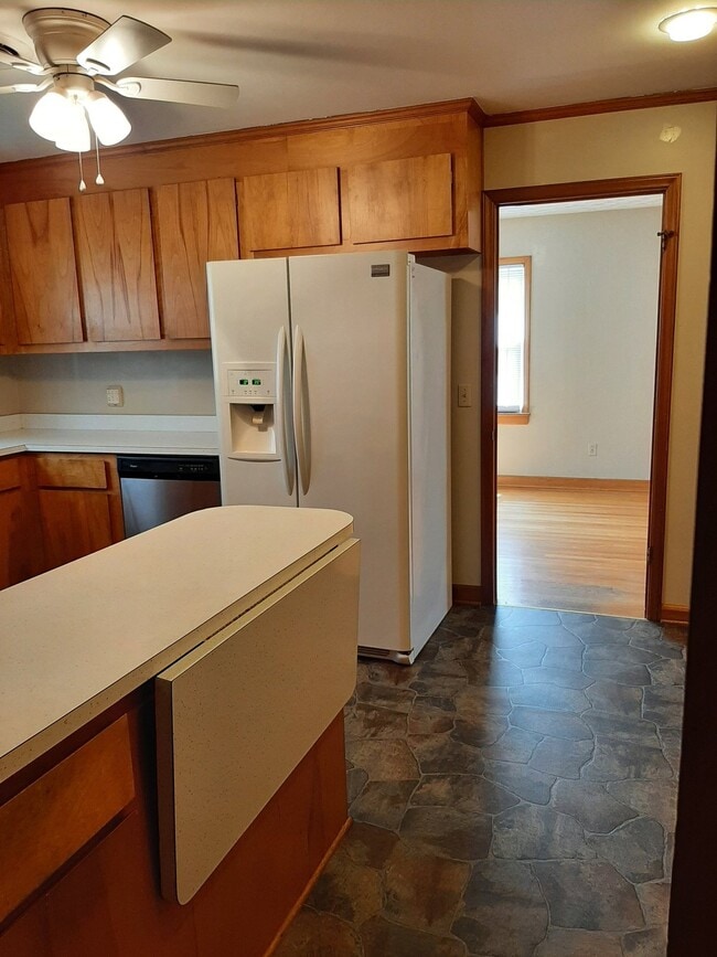 Building Photo - 3213 Tyre Neck Rd