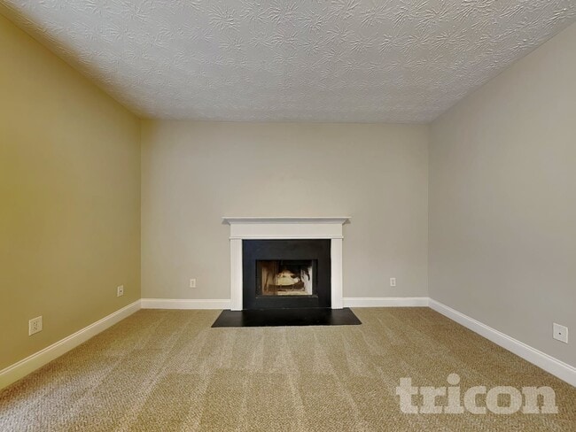 Photo - 417 Carrie Ct