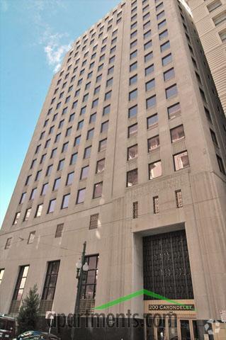 Building - 200 Carondelet Unit 1505