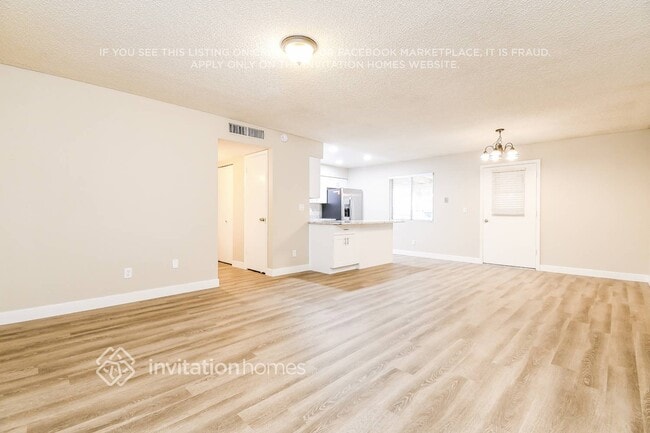 Photo - 10125 E Billings St