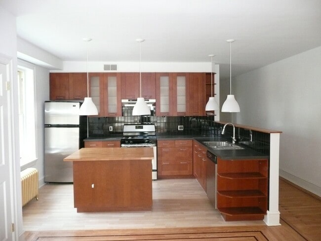 Photo - 315 S 46th St Unit 1