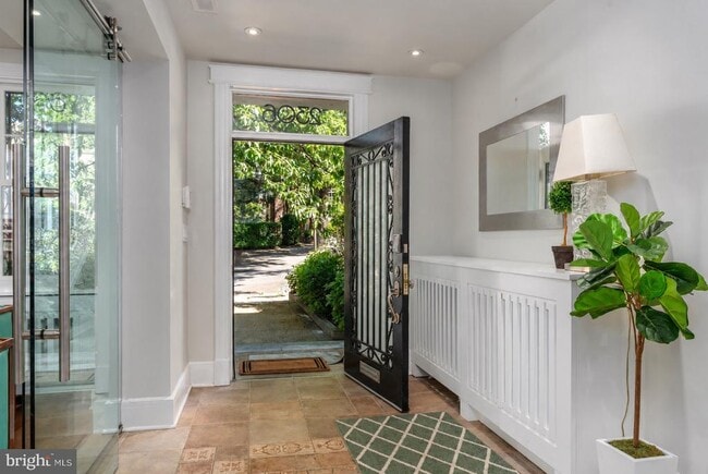 Photo - 2306 California St NW
