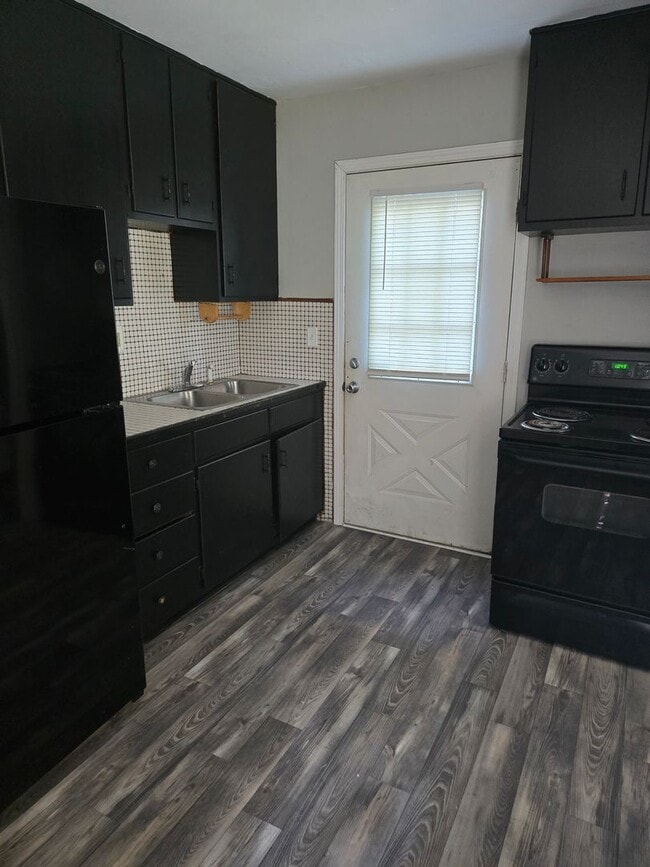 Photo - 2BR/1BA House recently renovated