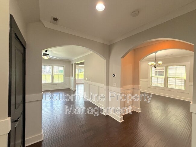 Photo - 2507 Alyssa Ln
