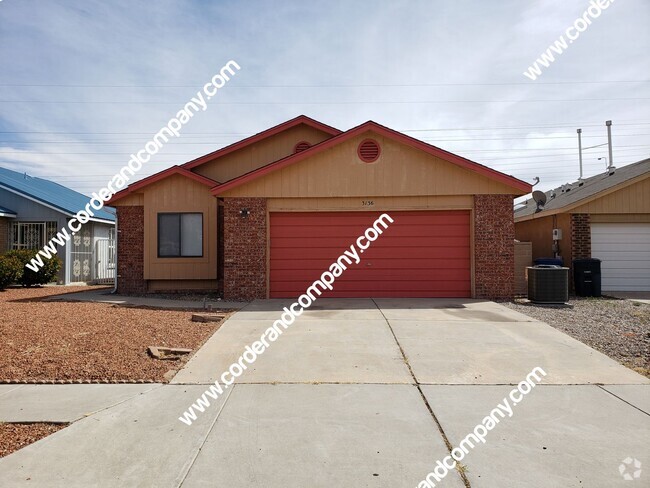 Building Photo - Beautiful 3 Bedroom, 2 Bathroom, 2 Car Gar... Rental