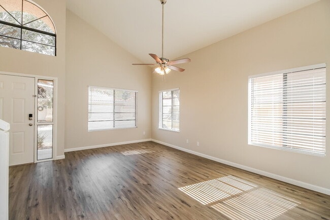 Photo - 1338 N Brittany Ln