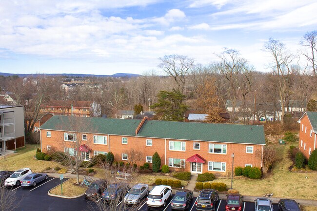 117 Hearthstone Exterior