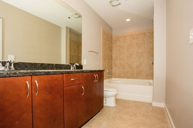 Photo - Stunning Downtown Views From 2BR 2BA Corne...