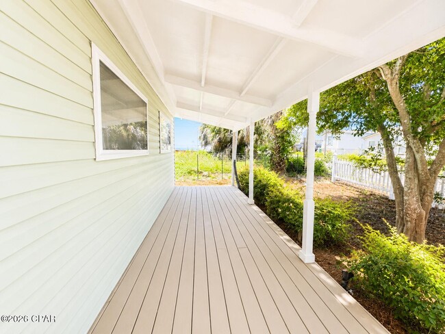 Photo - 208 El Prado Pl