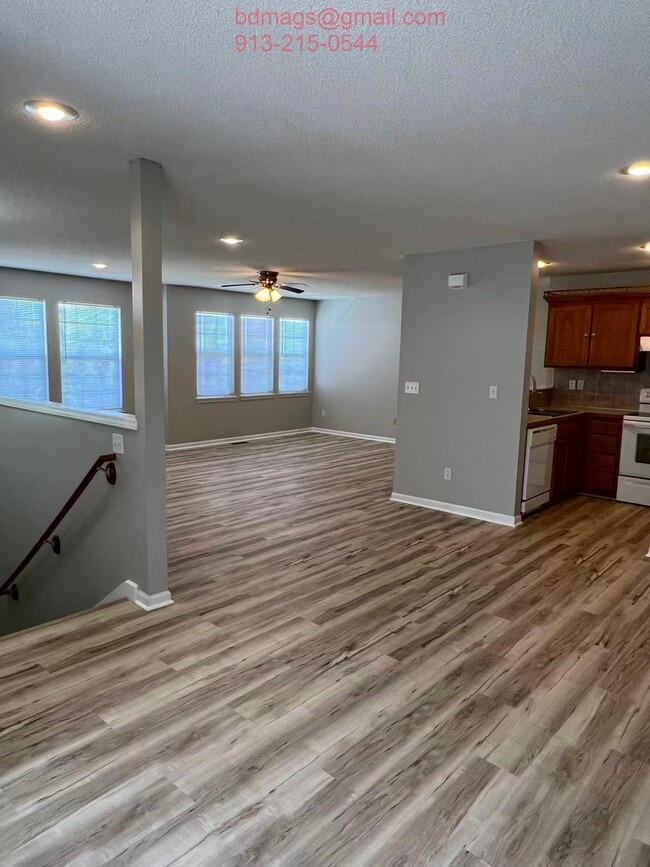 Photo - 3205 N 103rd Terrace
