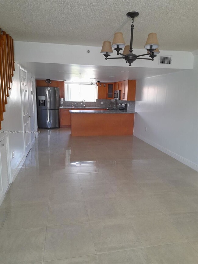 Photo - 551 NW 82nd Ave