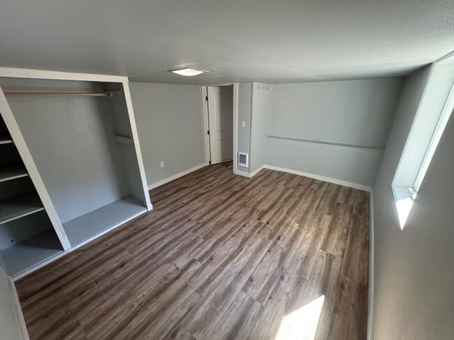 Dormitorio 3 - 201 N Nile Ave Unidad A