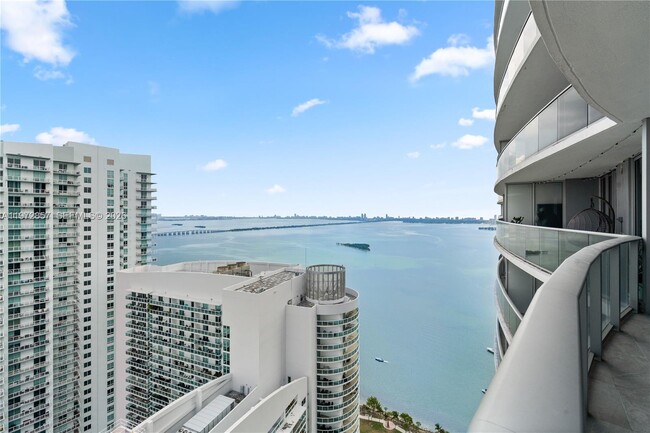 Photo - 488 NE 18th St Unit 4703