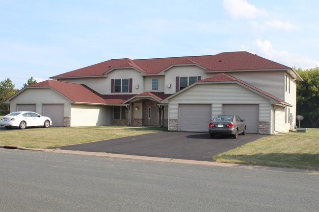 Photo - 660 Circle Pine Dr
