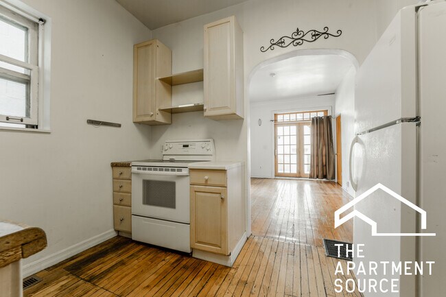 Building Photo - 2334 N Wayne Ave Unit 1R