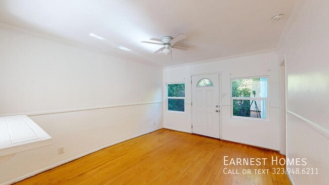 Photo - 2107 Vine St