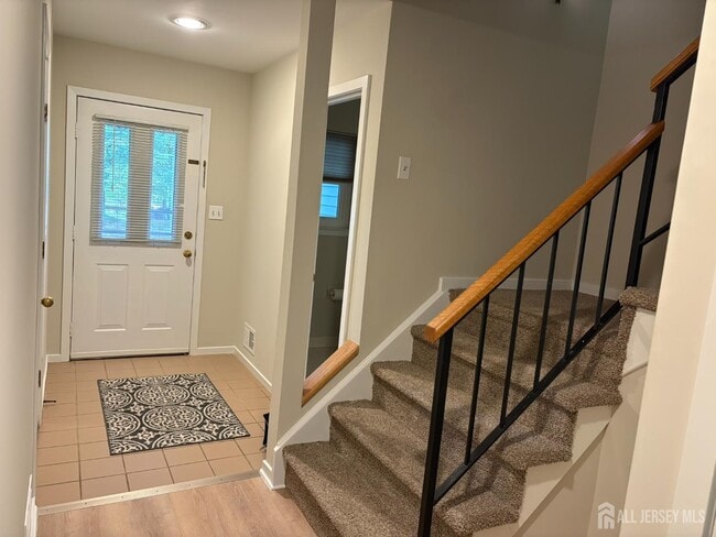Photo - 285 Greenfield Rd