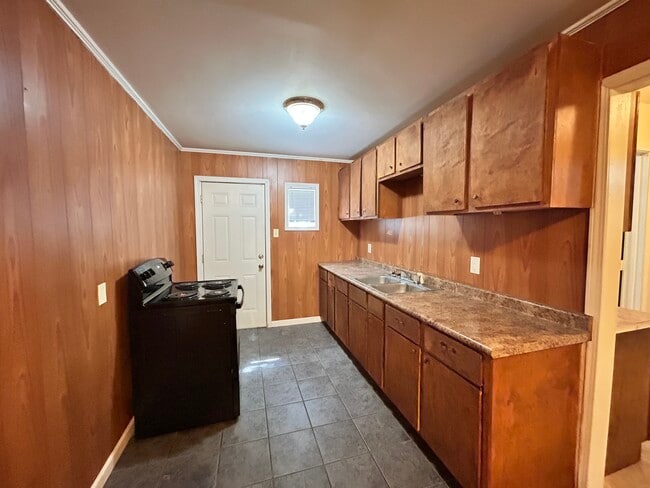 Photo - 816 W 14th Ave