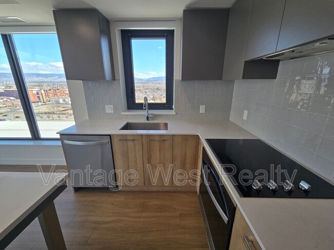 Photo - 3699 Capozzi Rd Unité #1102