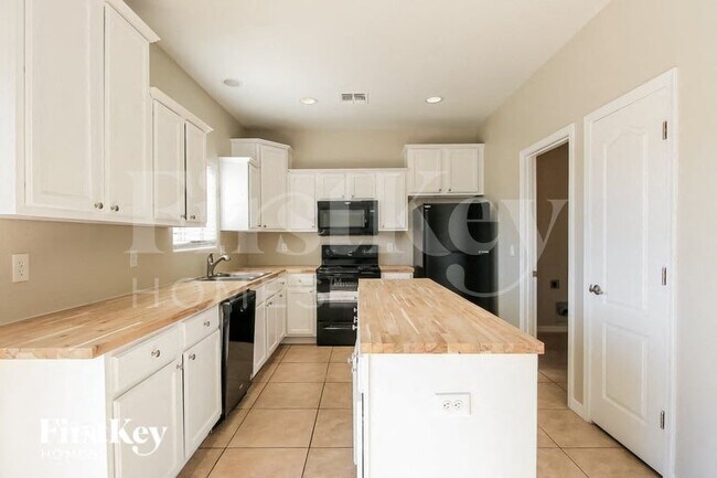 Photo - 7111 N 27th Ln