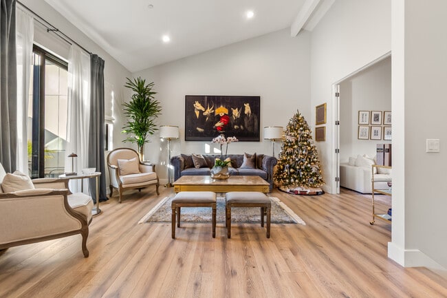 Photo - 2202 Felton Ln