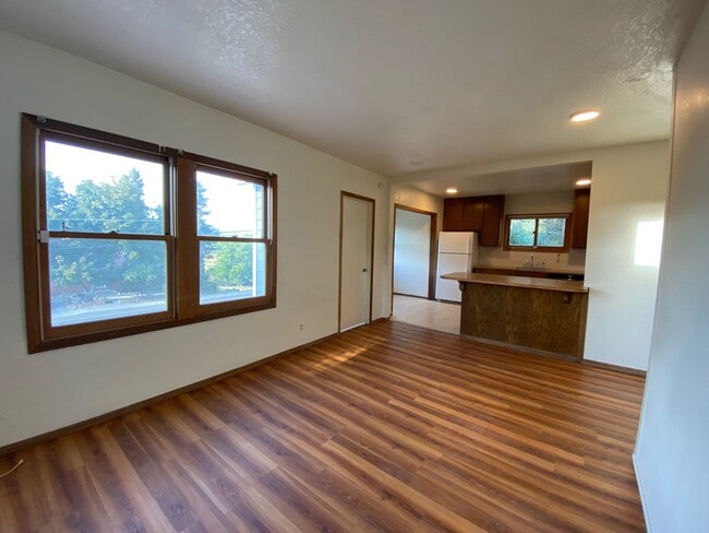 Building Photo - 123 Styner Ave