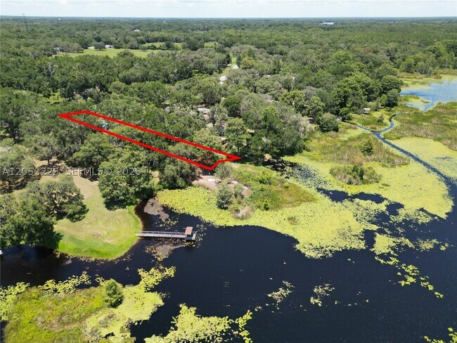 Photo - 8781 LAKESHORE Dr