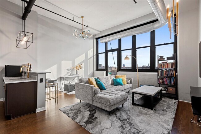 Photo - 1224 W Van Buren St Unit 304