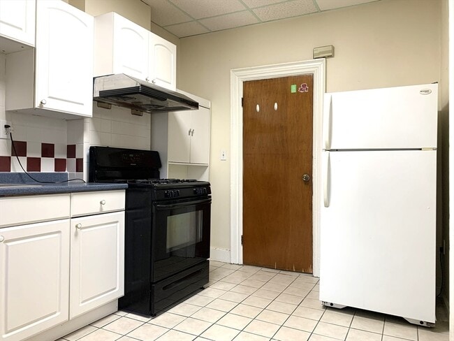 Photo - 12 Evergreen Square Unit 1