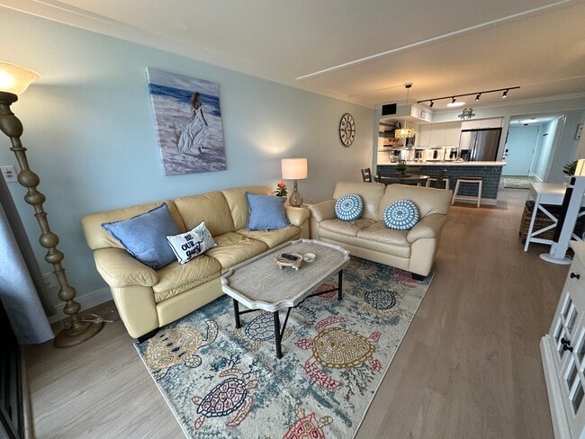 Photo - Pelican Watch