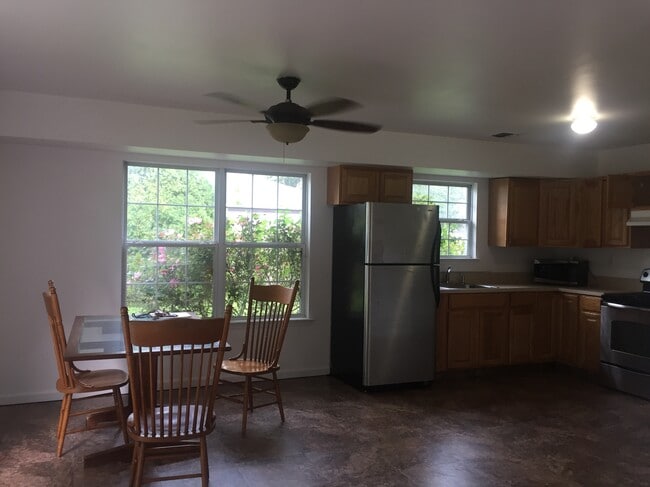 Photo - 1 Sheridan Dr Unit 1