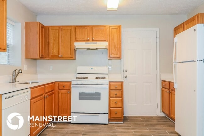 Photo - 7262 Bridgeport Ct