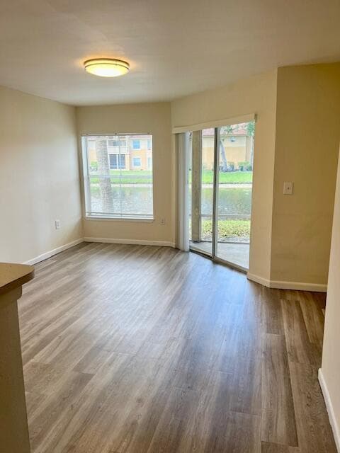 Photo - 4879 Via Palm Lakes Unidad 608