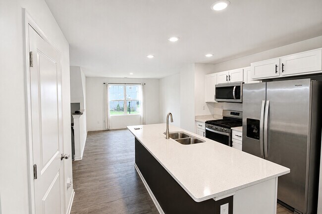 Photo - 2241 Sassafras Wy Unit C