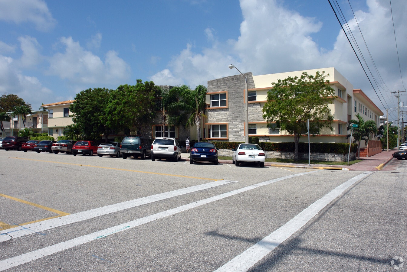 Photo - 7344-7350 Byron Ave