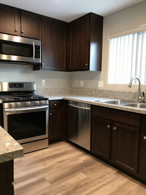 Photo - 640 Florida St