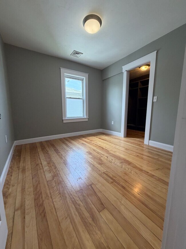 Photo - 19 Endicott St Unidad 3