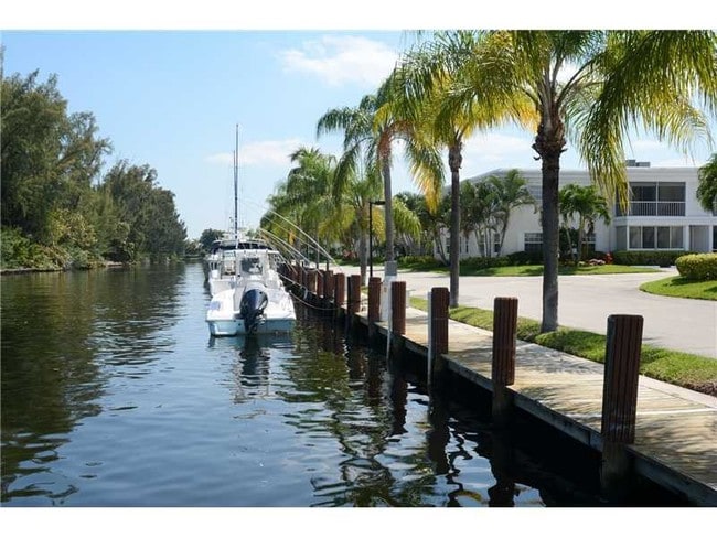 Photo - 6207 Bay Club Dr Unit 1